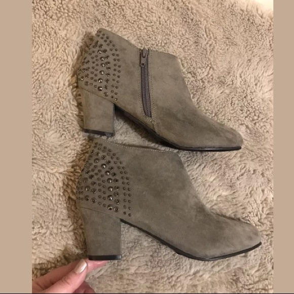Forever 21 Suede Ankle Booties - Picture 2 of 6